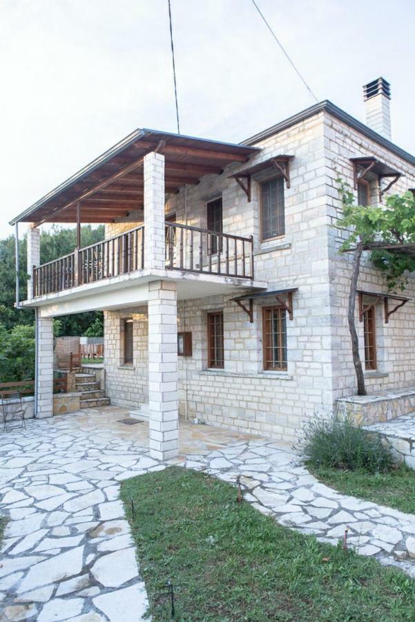 Affittacamere To Archontiko Tis Nikis Giannina Esterno foto